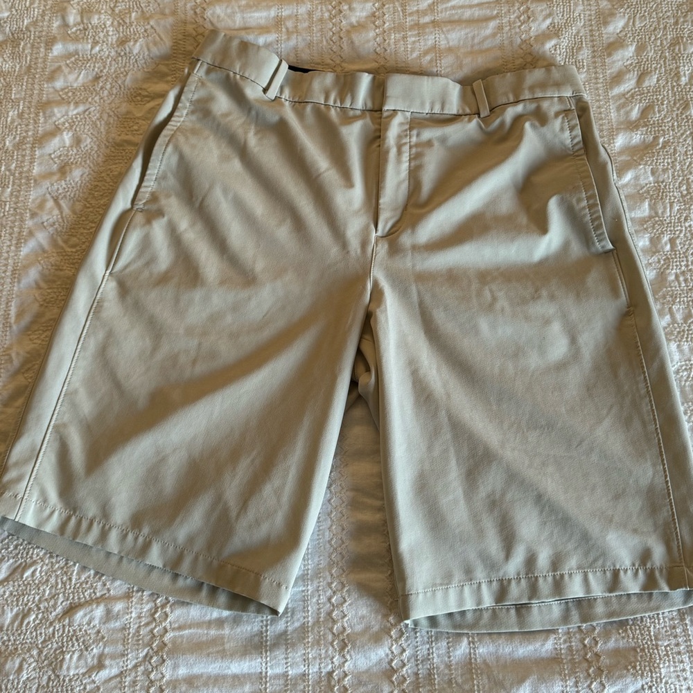 Nike golf shorts